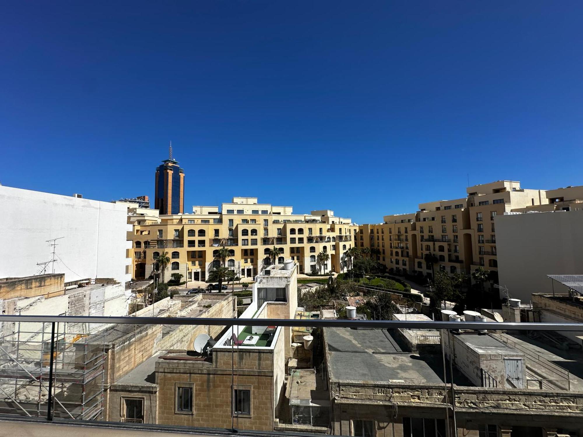 86 Spinola Bay Apartment Saint Julian's Bagian luar foto
