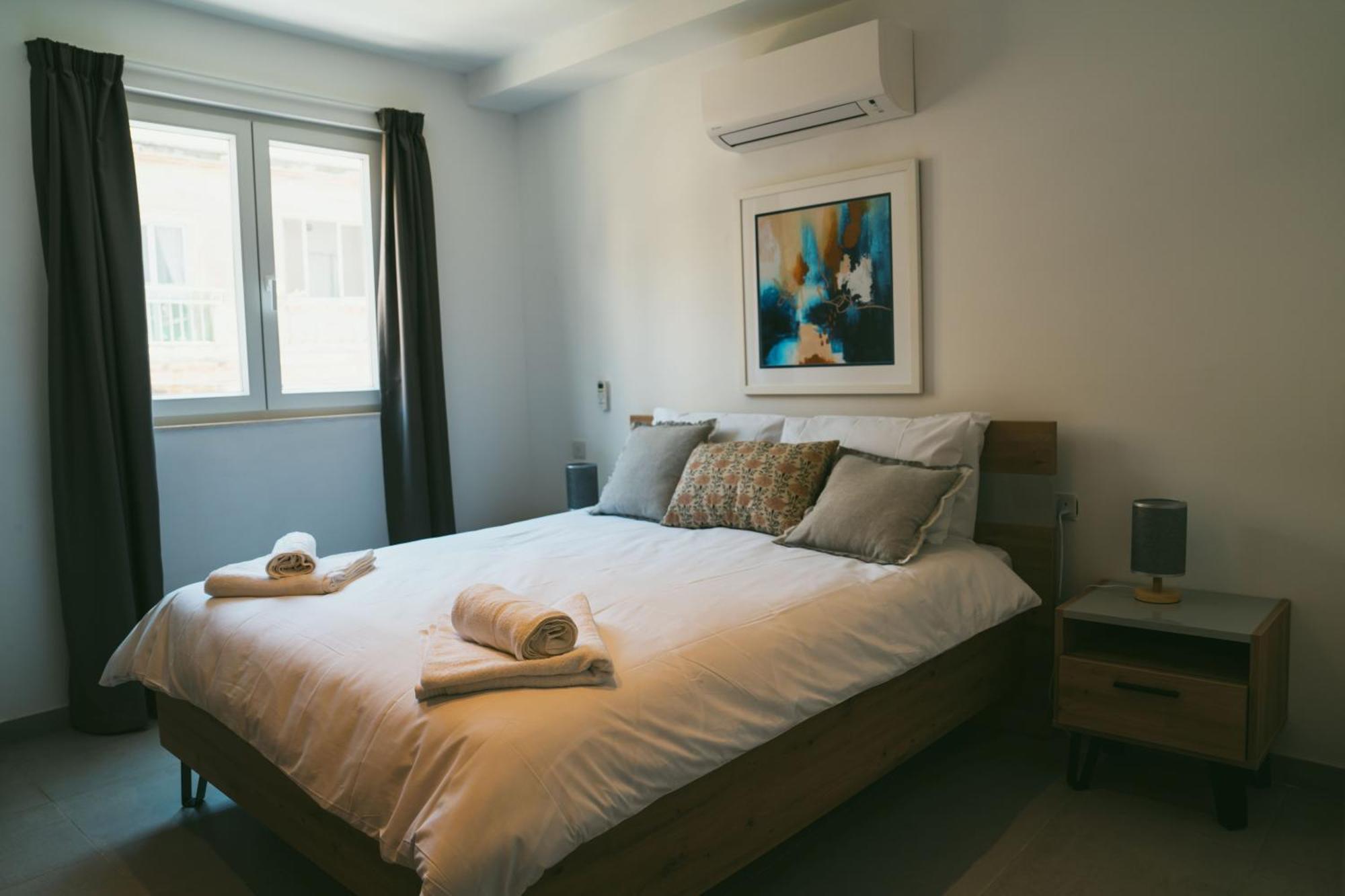 86 Spinola Bay Apartment Saint Julian's Bagian luar foto