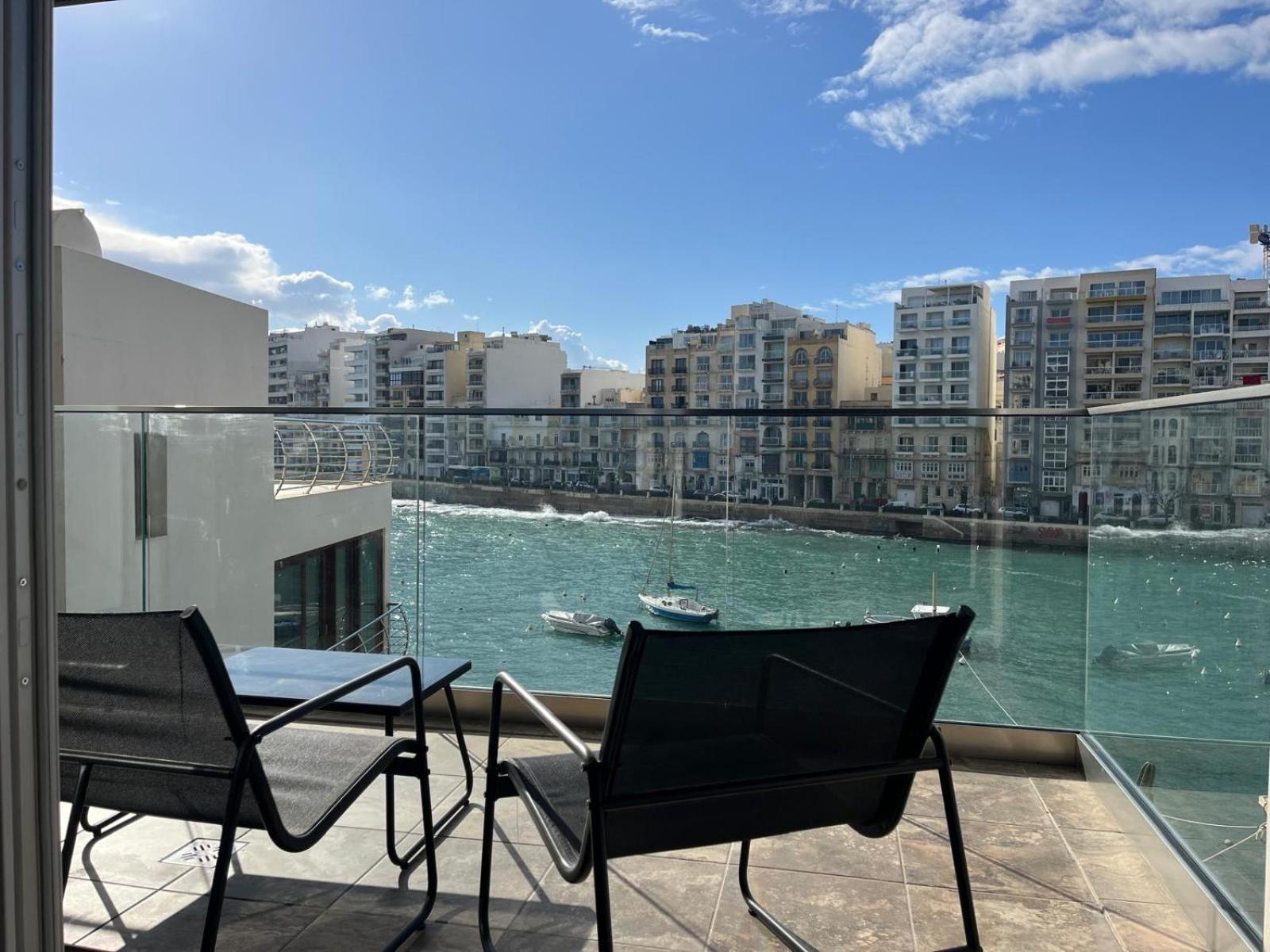 86 Spinola Bay Apartment Saint Julian's Ruang foto
