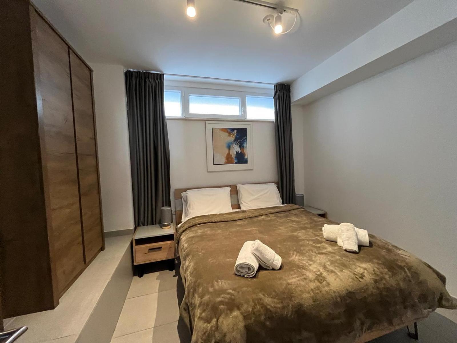 86 Spinola Bay Apartment Saint Julian's Ruang foto